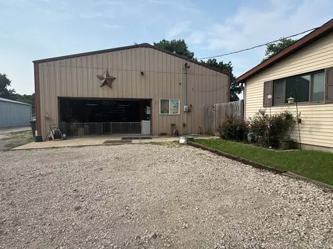 Exterior - 403 E Byron St, Sidney, IL 61877 photo 11 of 14