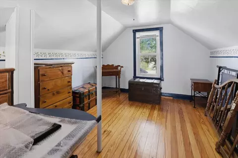Bedroom - 4017 Oak Ave, Brookfield, IL 60513 photo 3 of 3
