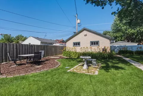 Exterior - 4017 Oak Ave, Brookfield, IL 60513 photo 5 of 6