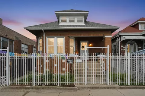 5944 S Albany Ave, Chicago, IL 60629