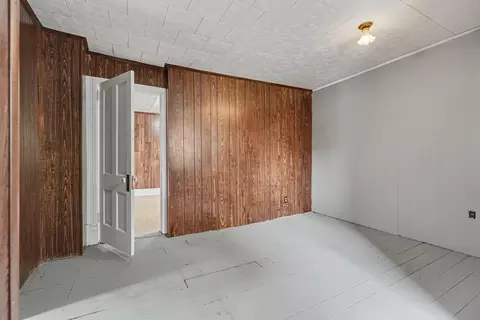 Bedroom - 105 W Maple St, Roberts, IL 60962 photo 5 of 6