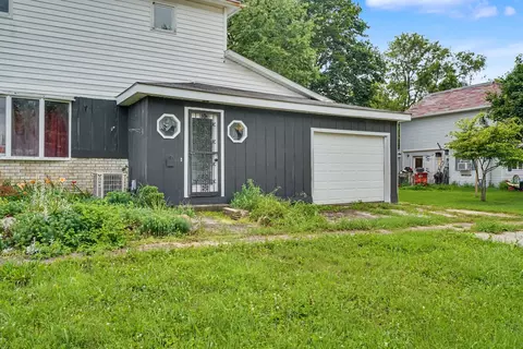 Other - 105 W Maple St, Roberts, IL 60962 photo 2 of 11