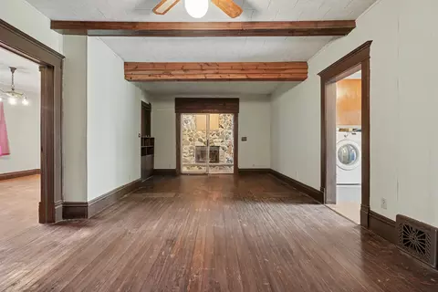 Living - 105 W Maple St, Roberts, IL 60962 photo 1 of 4