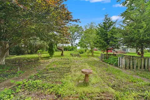 Exterior - 105 W Maple St, Roberts, IL 60962 photo 7 of 7