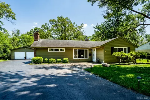 18055 Thomas Ln, Country Club Hills, IL 60478