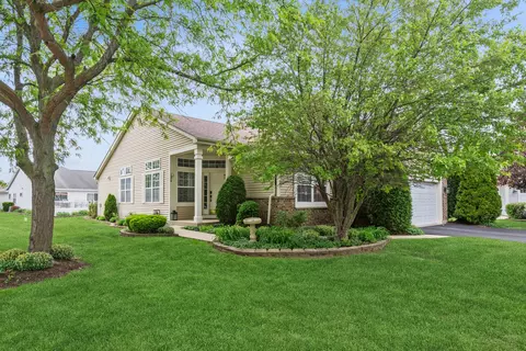 21626 W Larch Dr, Plainfield, IL 60544