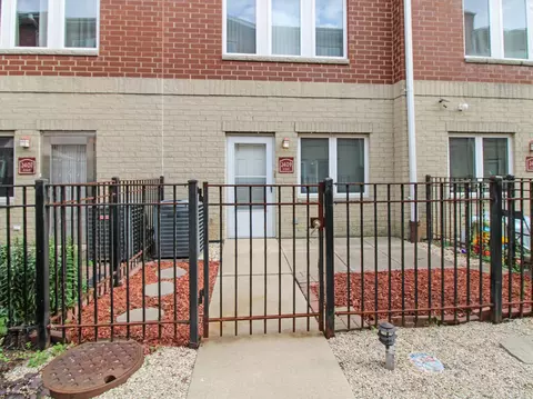 2409 W 32 Pl, Chicago, IL 60608