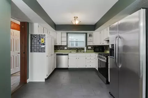 Kitchen - 1511 Fell Ave, Bloomington, IL 61701 photo 1 of 3