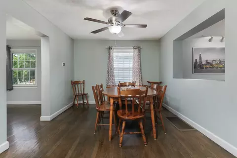 Dining - 1511 Fell Ave, Bloomington, IL 61701 photo 3 of 3
