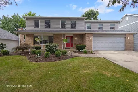6068 Miller Ln, Lisle, IL 60532