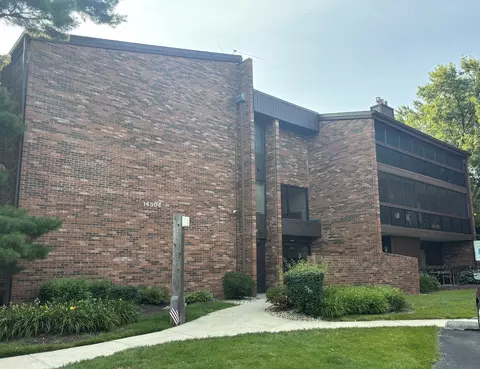 14504 Linder Ct #G4, Oak Forest, IL 60452