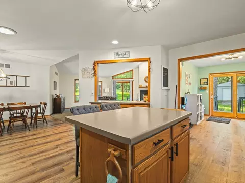 Kitchen - 2085 Lake Summerset Rd, Davis, IL 61019 photo 5 of 5
