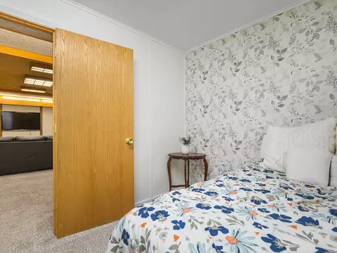 Bedroom - 2085 Lake Summerset Rd, Davis, IL 61019 photo 9 of 15