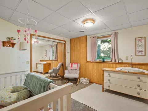 Bedroom - 2085 Lake Summerset Rd, Davis, IL 61019 photo 10 of 15