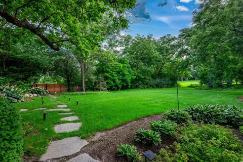 Exterior - 112 Brinker Rd, Barrington Hills, IL 60010 photo 12 of 33