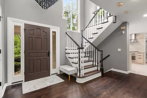 Entry Way - 112 Brinker Rd, Barrington Hills, IL 60010 photo 1 of 7
