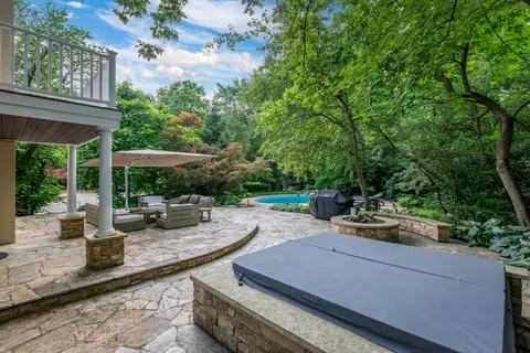 Exterior - 112 Brinker Rd, Barrington Hills, IL 60010 photo 7 of 33