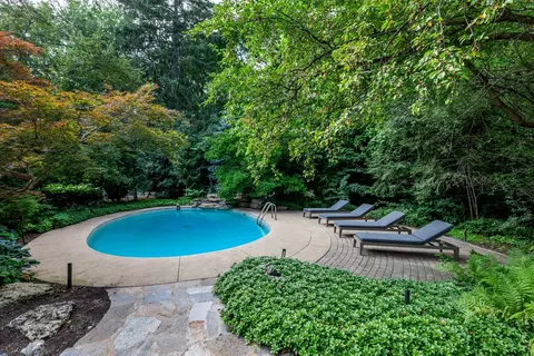 Exterior - 112 Brinker Rd, Barrington Hills, IL 60010 photo 9 of 33