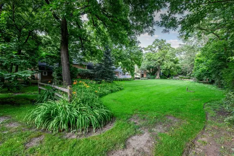 Exterior - 112 Brinker Rd, Barrington Hills, IL 60010 photo 18 of 33