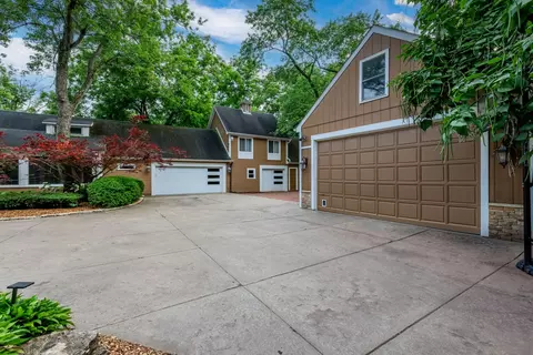 Exterior - 112 Brinker Rd, Barrington Hills, IL 60010 photo 27 of 33