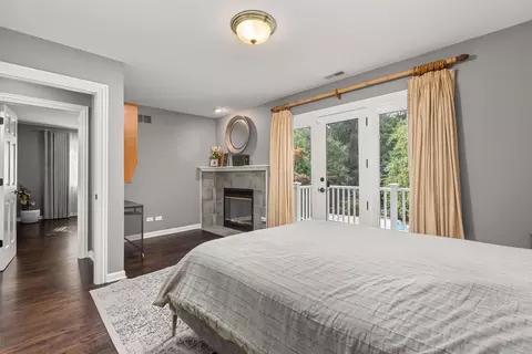 Bedroom - 112 Brinker Rd, Barrington Hills, IL 60010 photo 3 of 6