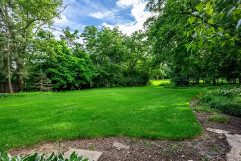 Exterior - 112 Brinker Rd, Barrington Hills, IL 60010 photo 11 of 33