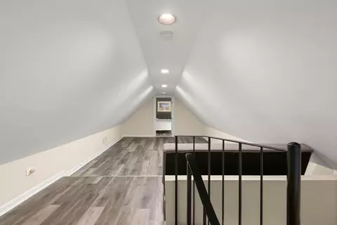 Entry Way - 112 Brinker Rd, Barrington Hills, IL 60010 photo 7 of 7