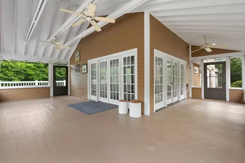 Exterior - 112 Brinker Rd, Barrington Hills, IL 60010 photo 23 of 33