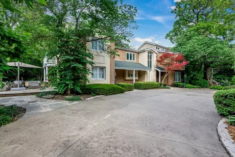 Exterior - 112 Brinker Rd, Barrington Hills, IL 60010 photo 4 of 33