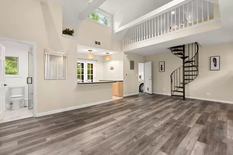 Living - 112 Brinker Rd, Barrington Hills, IL 60010 photo 14 of 17
