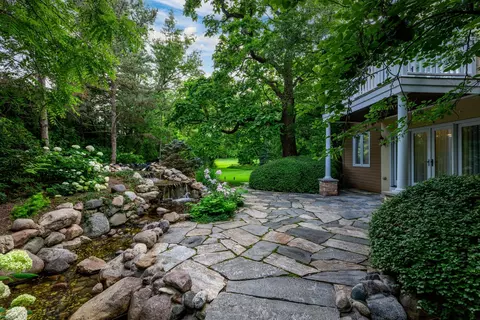 Exterior - 112 Brinker Rd, Barrington Hills, IL 60010 photo 16 of 33