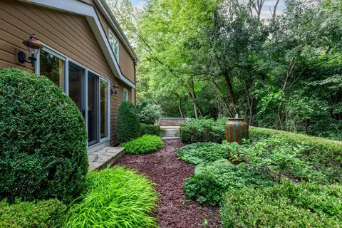 Exterior - 112 Brinker Rd, Barrington Hills, IL 60010 photo 17 of 33