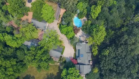 View/Area - 112 Brinker Rd, Barrington Hills, IL 60010 photo 3 of 4