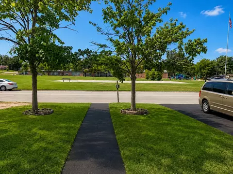 Exterior - 16225 Central Park Ave, Markham, IL 60428 photo 3 of 6