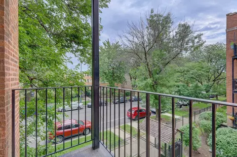 Exterior - 1663 W Pratt Blvd #2, Chicago, IL 60626 photo 3 of 3