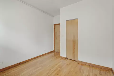 Bedroom - 1663 W Pratt Blvd #2, Chicago, IL 60626 photo 2 of 4
