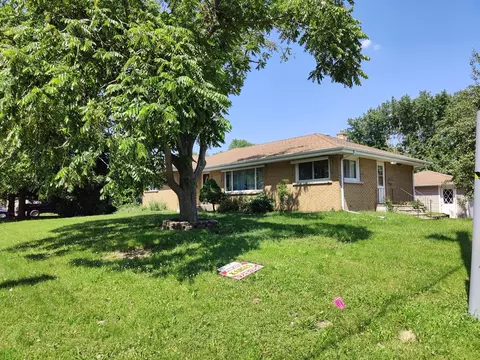 640 Midland Ave, Rockdale, IL 60436