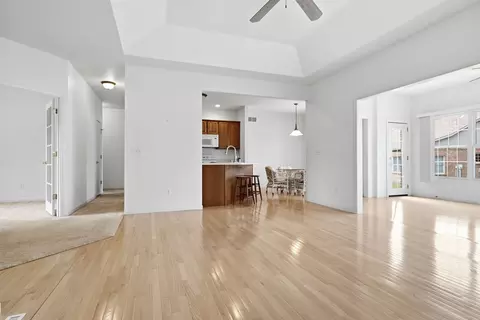 Living - 5 Spring Ridge Cir, Bloomington, IL 61704 photo 4 of 6