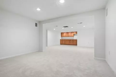 Living - 5 Spring Ridge Cir, Bloomington, IL 61704 photo 6 of 6