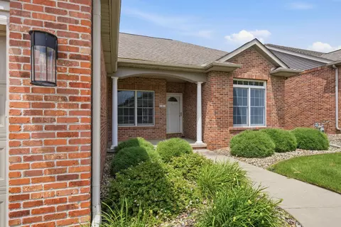 Other - 5 Spring Ridge Cir, Bloomington, IL 61704 photo 1 of 8