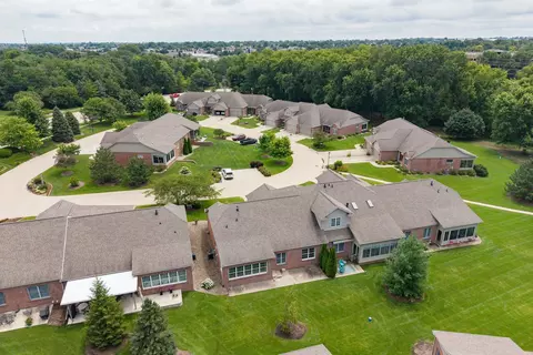 View/Area - 5 Spring Ridge Cir, Bloomington, IL 61704 photo 2 of 7
