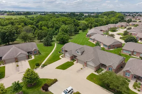 View/Area - 5 Spring Ridge Cir, Bloomington, IL 61704 photo 6 of 7
