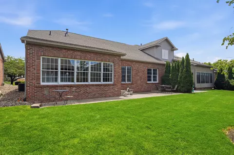 Exterior - 5 Spring Ridge Cir, Bloomington, IL 61704 photo 3 of 5