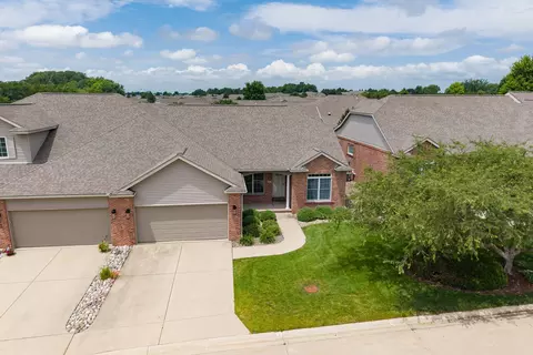 View/Area - 5 Spring Ridge Cir, Bloomington, IL 61704 photo 1 of 7