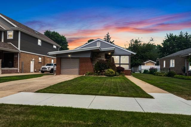 10029 S Central Park Ave, Evergreen Park, IL 60805