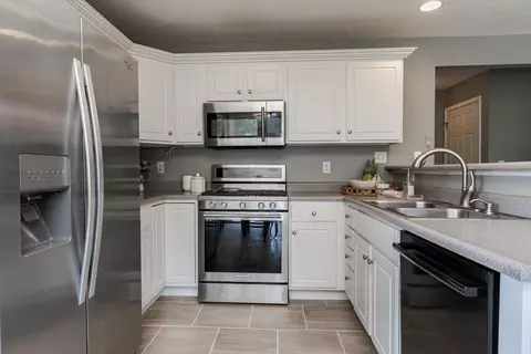513 Wild Turkey Ln, Normal, IL 61761 photo 12