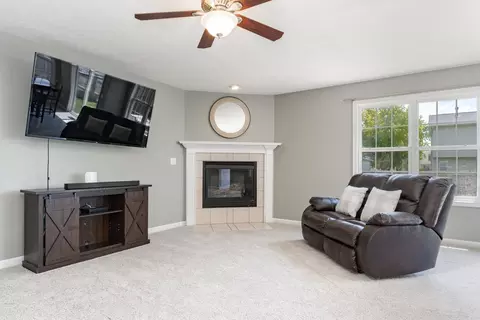513 Wild Turkey Ln, Normal, IL 61761 photo 6