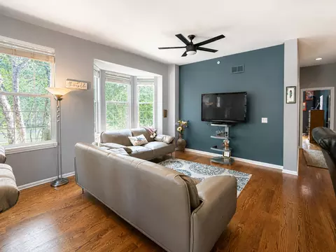 Living - 394 Broadmoor Ln, Bartlett, IL 60103 photo 3 of 6