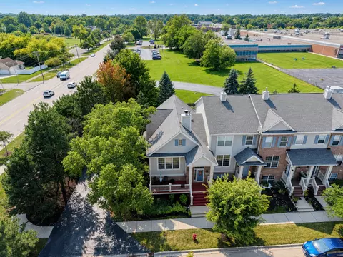 View/Area - 394 Broadmoor Ln, Bartlett, IL 60103 photo 3 of 3