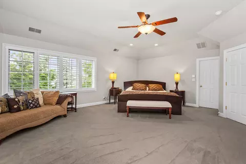 Bedroom - 610 Grant Ct, Burr Ridge, IL 60527 photo 1 of 5